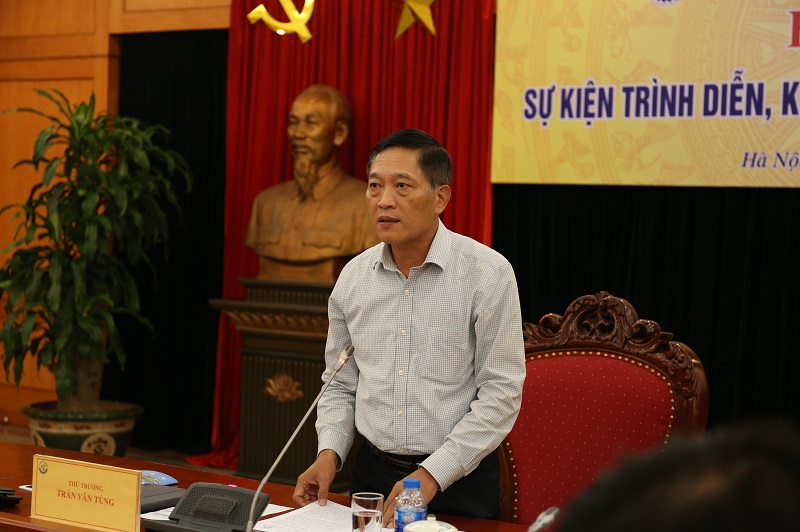 Thứ trưởng Bộ KH&CN Trần Văn Tùng chủ trì buổi họp báo