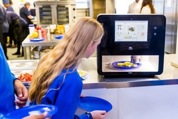 Các bữa ăn được tạo ra nhờ sử dụng máy in 3D - Ảnh từ tổ chức Big Bang Fair.