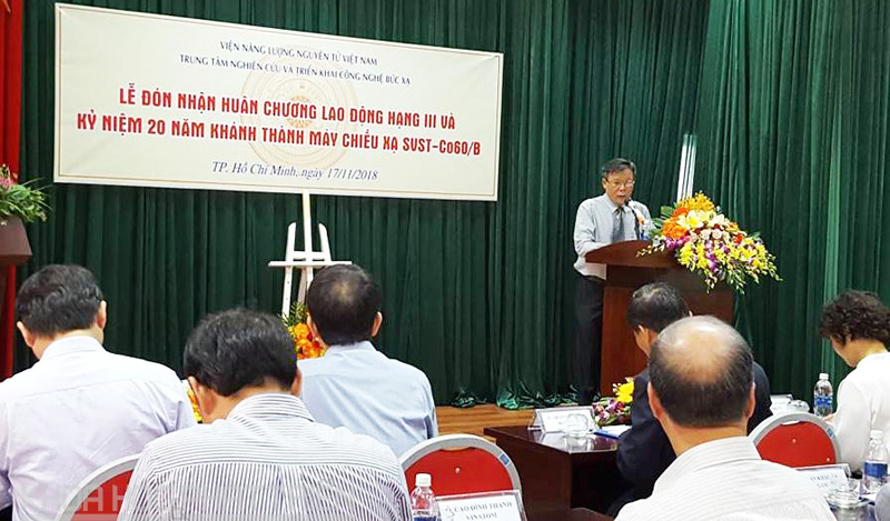Ông Nguyễn Thành Cương báo cáo kết quả hoạt động của Trung tâm