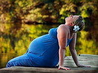 Phụ nữ thường vẫn béo sau sinh nở là do quá trình đổi mới các tế bào mỡ đã bị ức chế - Ảnh : Pixabay