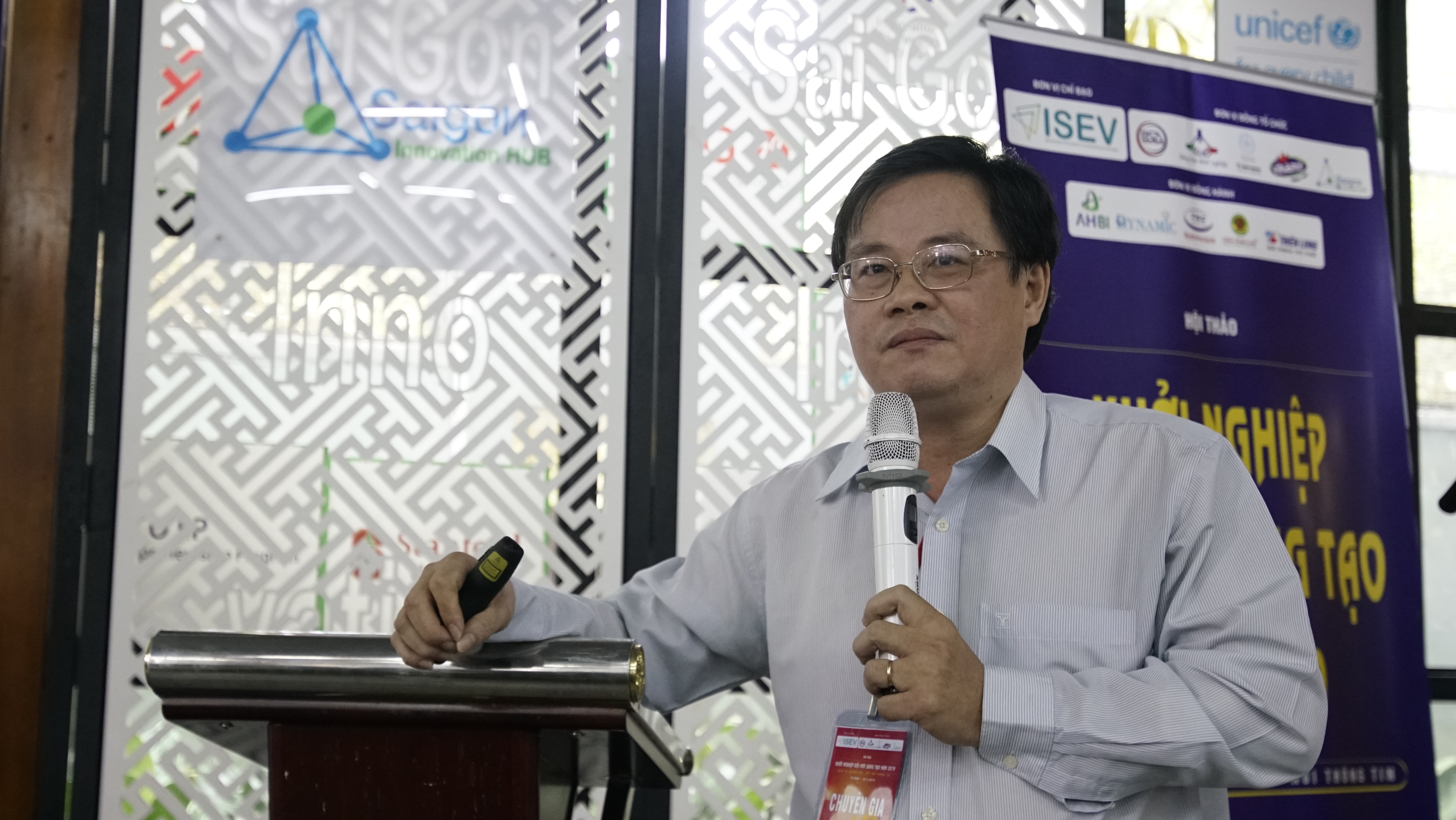 Ông Trần Anh Tuấn – Giám đốc công ty tư vấn The Pathfinder chia sẻ về tư duy khởi nghiệp sáng tạo.