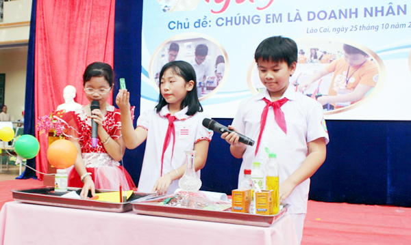 Ngày hội STEM tại trường Tiểu học Bắc Lệnh, thành phố Lào Cai. Ảnh: Báo Lào Cai. 