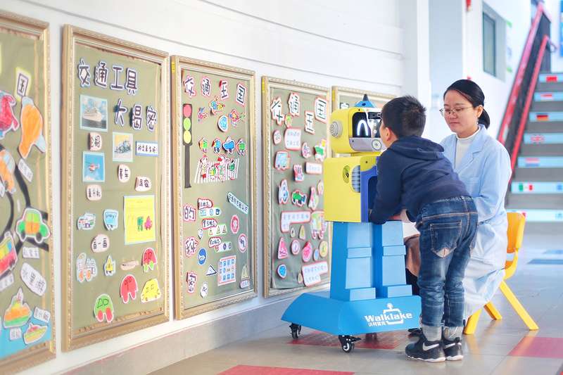 Trường mẫu giáo ở Trung Quốc sẽ sử dụng robot để phát hiện trẻ mắc bệnh. Ảnh: New Scientist. 