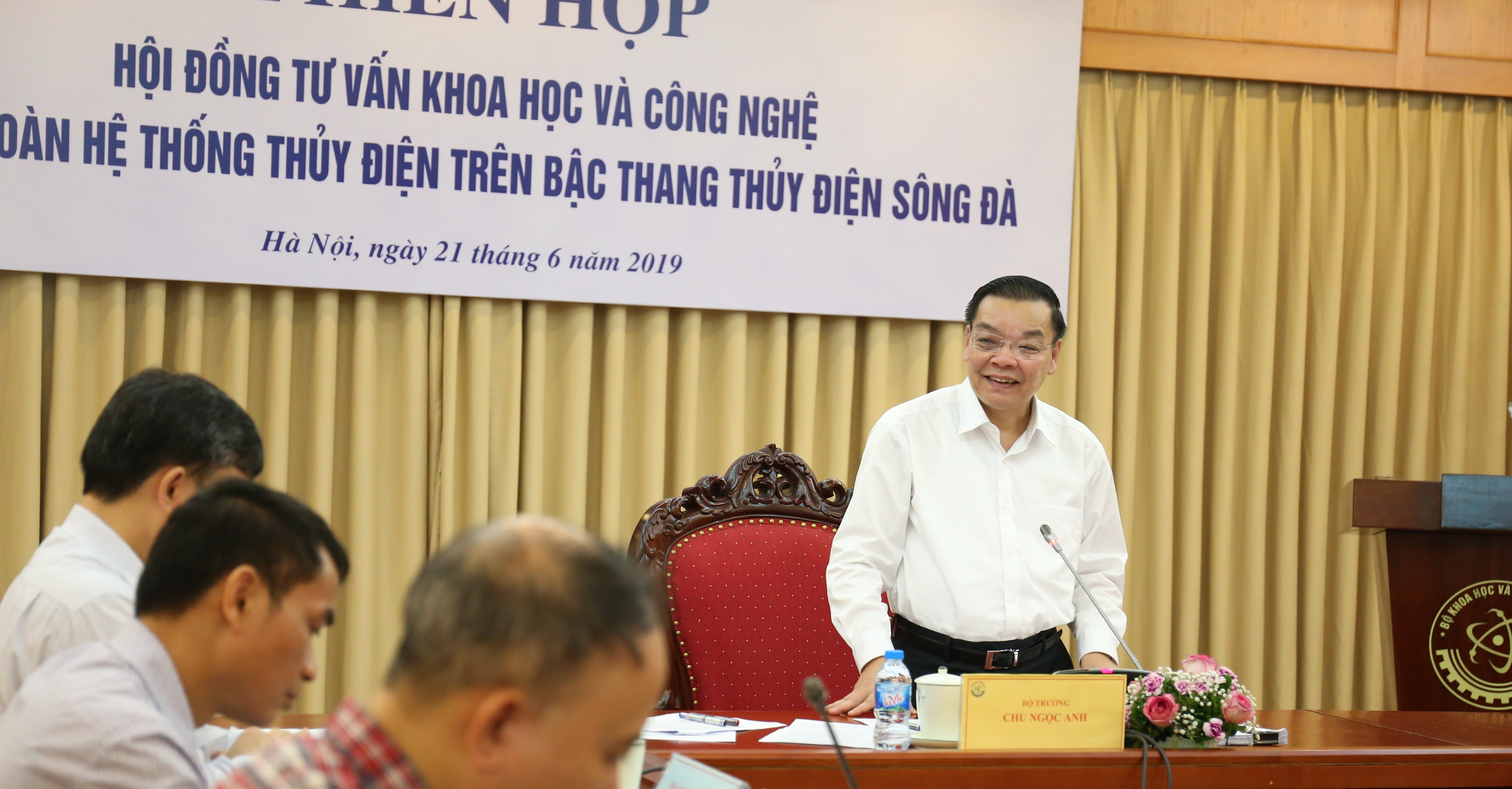 Bộ trưởng Bộ KH&CN Chu Ngọc Anh cho rằng, các cơ quan ban ngành trung ương, địa phương và ban quản lý các nhà máy cần phối hợp chặt chẽ.