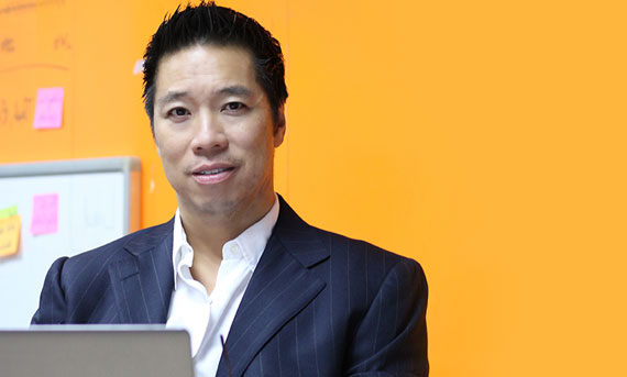 Tại Vietnam Ventures Summit vừa qua, John N. Le, chàng trai người Mỹ gốc Việt đã giới thiệu startup Propzy được thiết kế hoàn toàn cho thị trường Việt Nam. Đó là nền tảng giao dịch bất động sản dựa trên những công nghệ mới nhất, cho phép kết nối thành công giữa người mua và người bán nhanh nhất. 