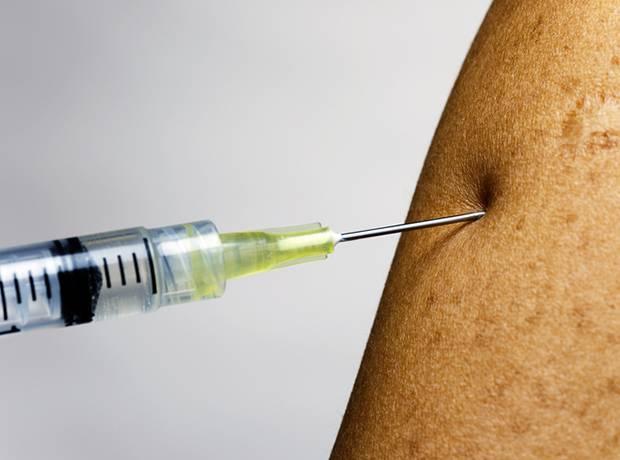 Sau khi tiêm vắc xin đã không có trường hợp nào gặp tác dụng phụ - Ảnh : pharmatimes.com