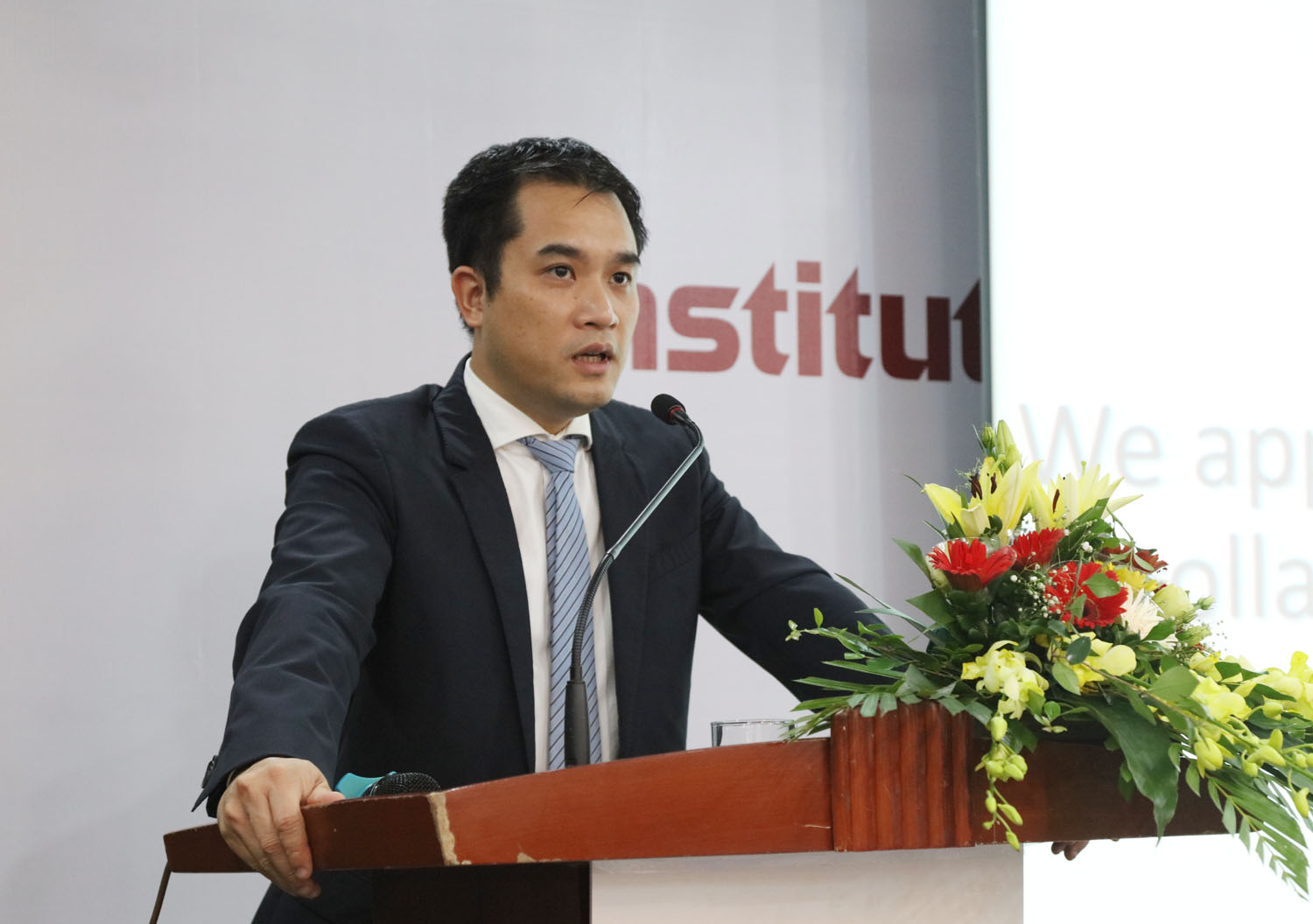 Phó Giám đốc ĐHQGHN Phạm Bảo Sơn phát biểu tại lễ ra mắt Viện Khoa học bền vững