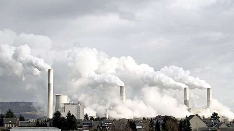 Vào tháng 5/2019, Đài quan sát Mauna Loa ở Hawaii ghi nhận nồng độ CO2 trong khí quyển vượt qua ngưỡng 415 phần triệu (ppm), mức cao nhất trong lịch sử kể từ khi con người xuất hiện trên Trái đất. Ảnh: AFP.