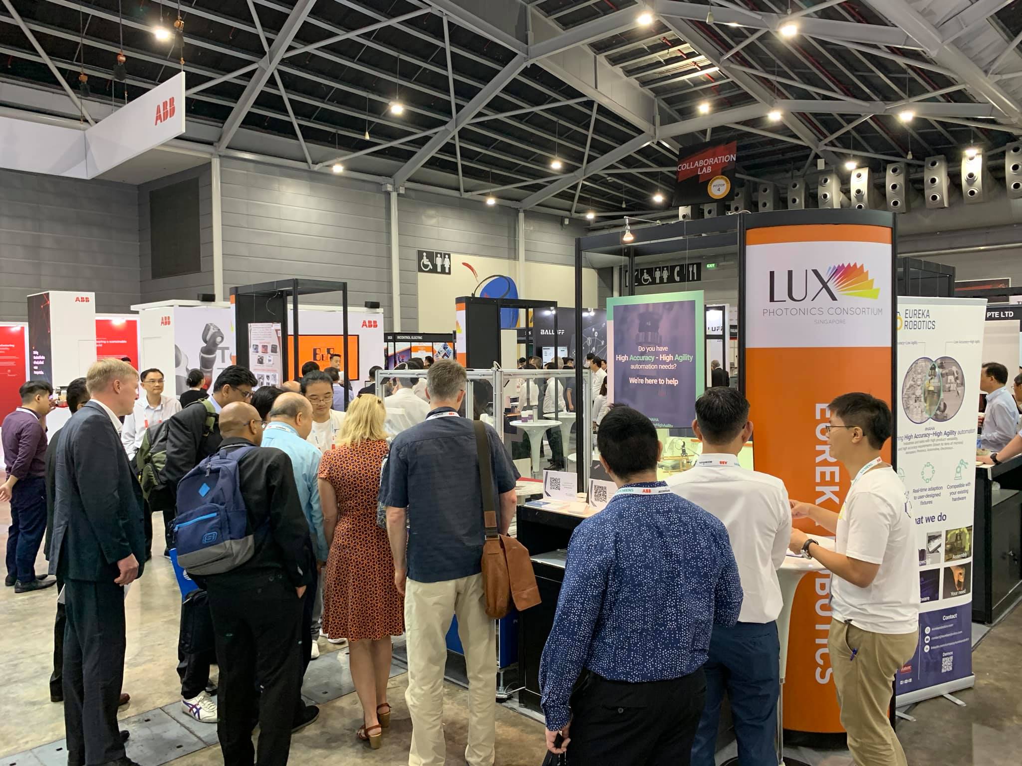 Gian hàng của Eureka Robotics thu hút nhiều sự chú ý của khách tham quan trong triển lãm về công nghệ 4.0 Industrial Transformation ASIA-PACIFIC 2019 ở Singapore vào tháng 10 vừa qua. Nguồn: Eureka Robotics.
