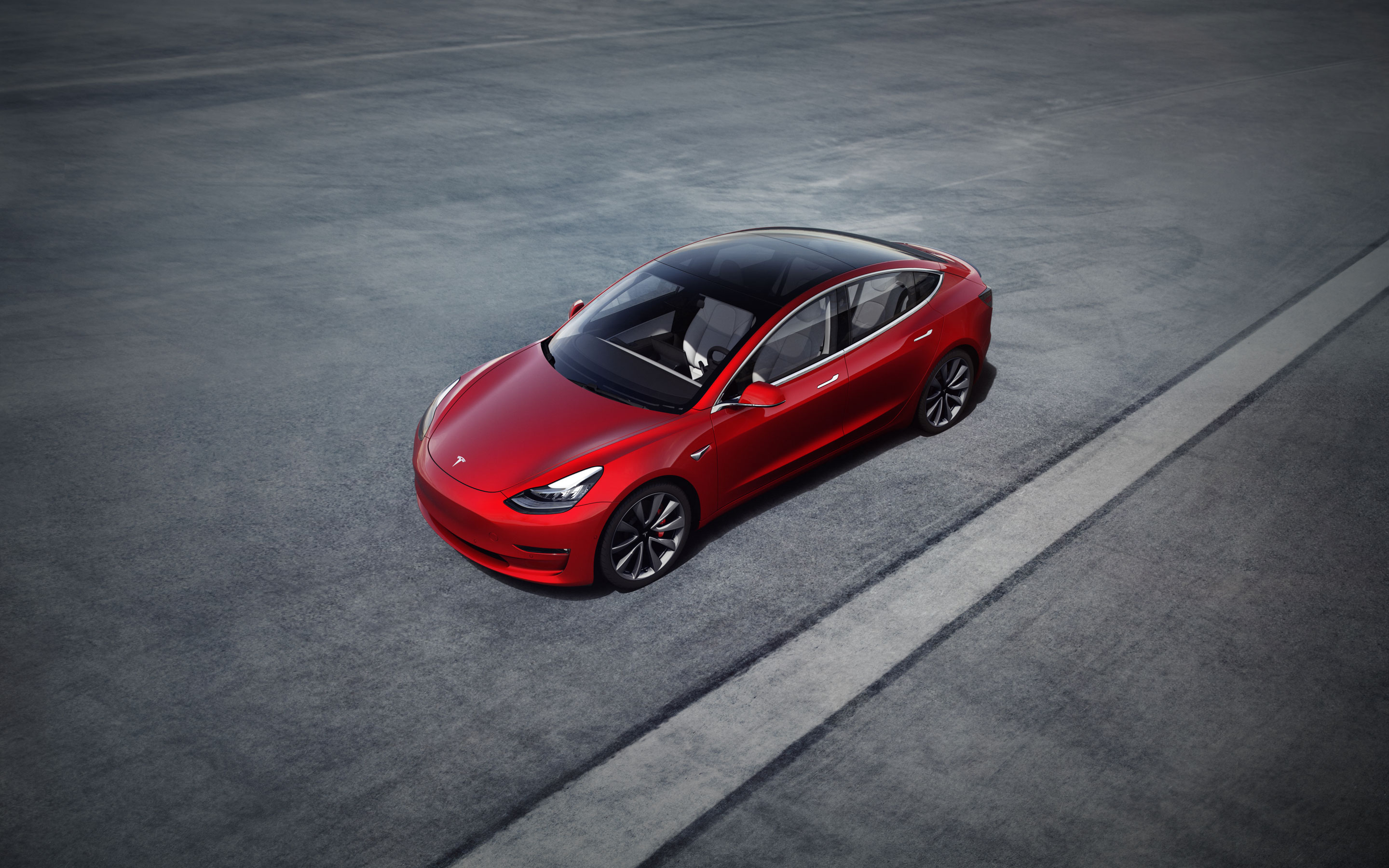 Mẫu Model 3 của Tesla hiện cũng mới chỉ đạt công suất sạc tối đa 250 kilowatts. Ảnh: Tesla.