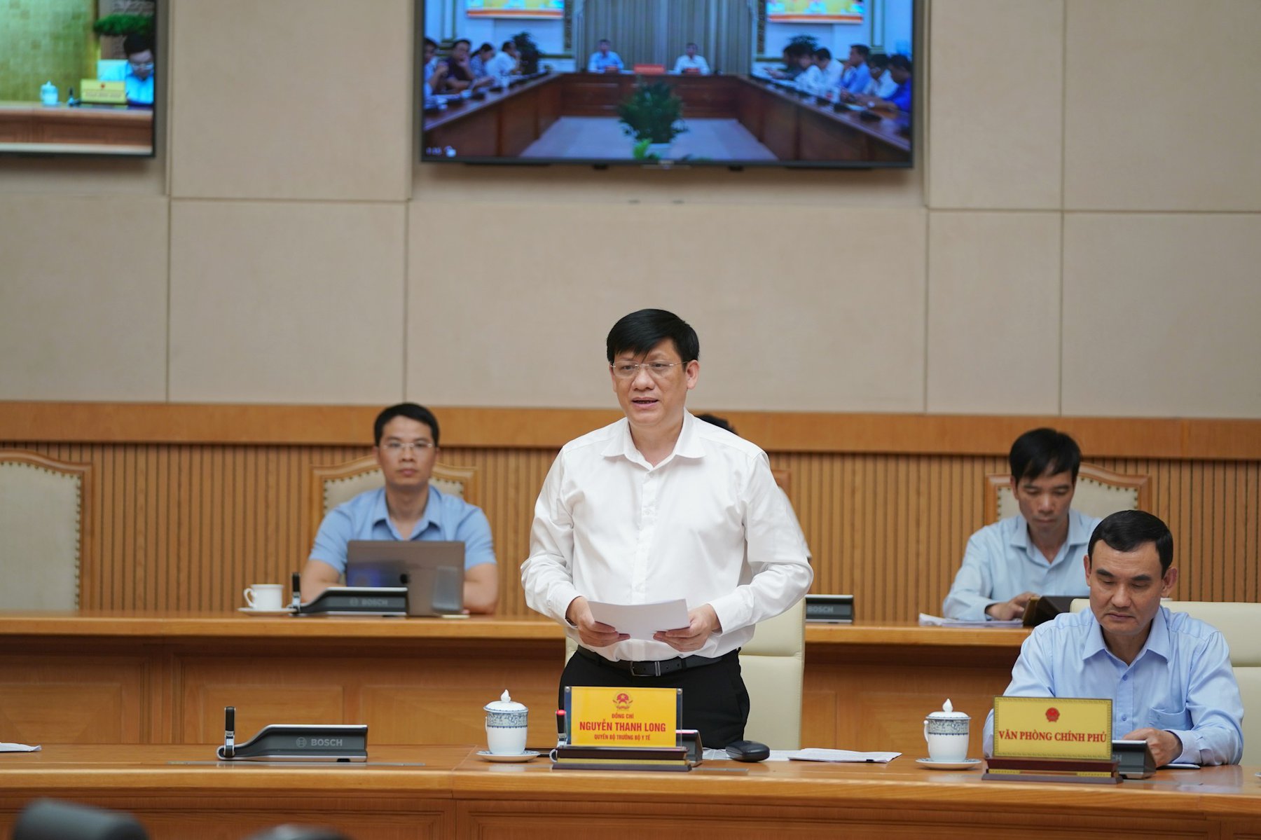 GS.TS Nguyễn Thanh Long- Quyền Bộ trưởng Bộ Y tế phát biểu tại cuộc họp với Thủ tướng Chính phủ ngày 27/7.