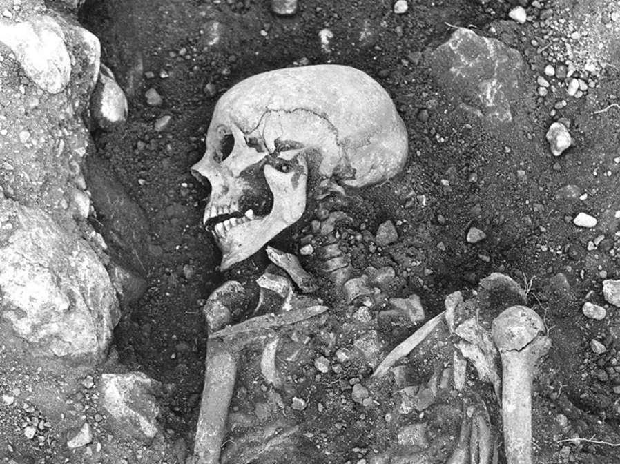 Di cốt của một người mang mầm bệnh đậu mùa được chôn cất ở Öland, Thụy Điển, giữa 800 và 1050 sau Công nguyên. Ảnh: Ủy ban Di sản Quốc gia Thụy Điển.