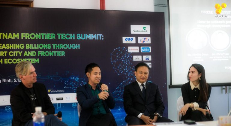 Các chuyên gia bàn luận về công nghệ ứng dụng cho thành phố thông minh tại hội thảo Vietnam Frontier Tech Summit trong TECHFEST 2019 | Ảnh: BTC