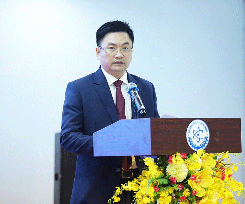 Ông Phạm Xuân Đà, Cục trưởng Cục CTPN báo cáo hoạt động của Cục 40 năm