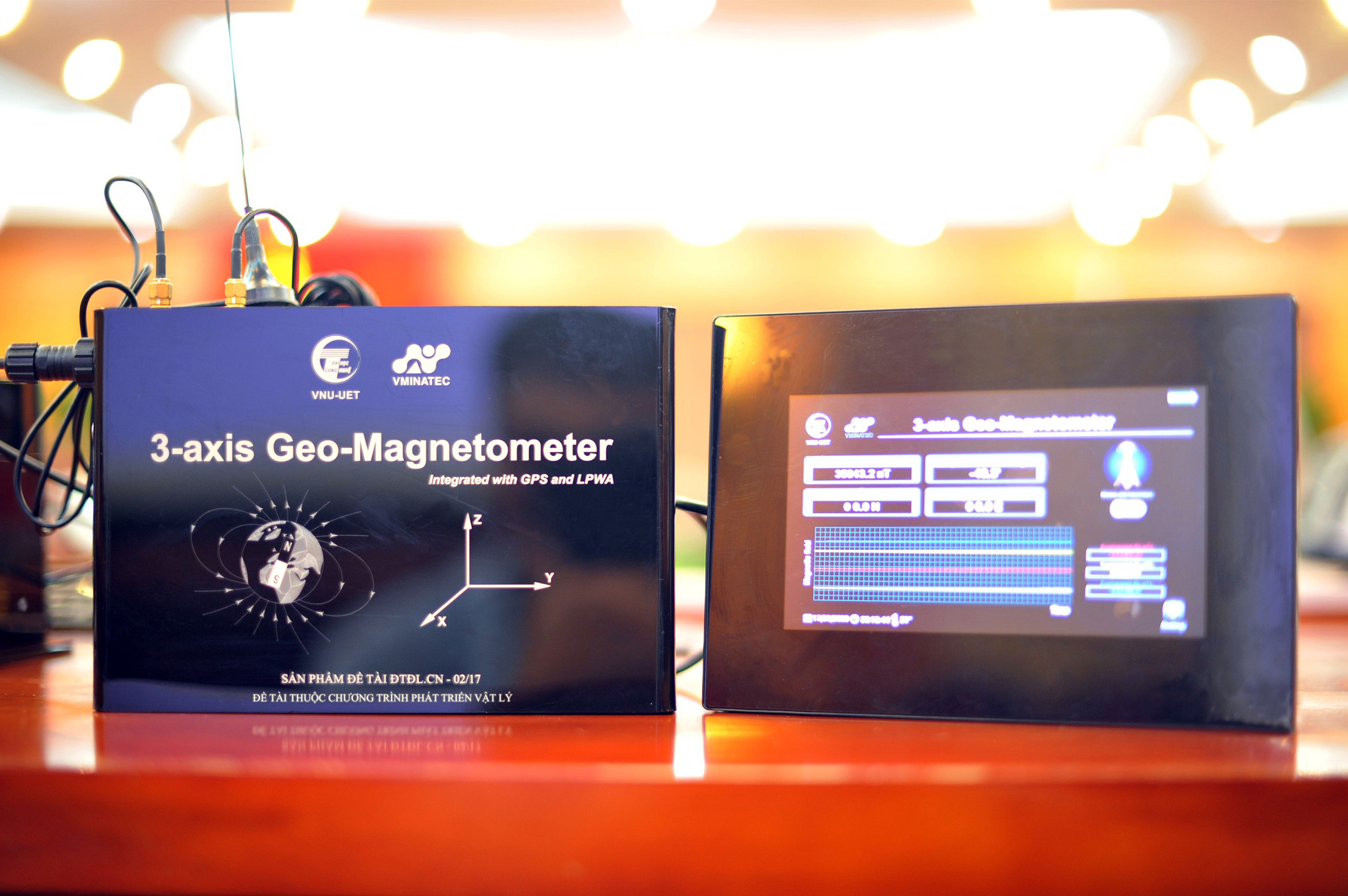 Hệ thống thiết bị đo từ trường Trái đất tích hợp kỹ thuật GPS và truyền phát không dây