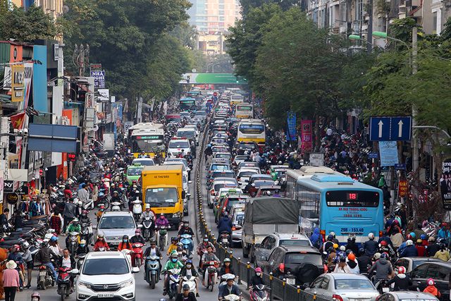 Tắc đường thường xuyên xảy ra ở Hà Nội| Ảnh: GDTĐ