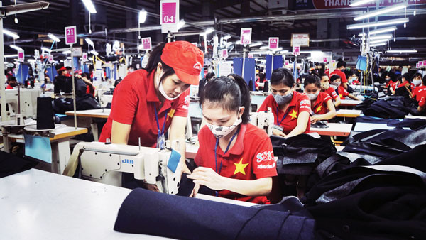 Để hội nhập thương mại quốc tế, các doanh nghiệp Việt Nam đang phải quan tâm hơn đến việc thực hành trách nhiệm xã hội | Ảnh: nhadautu