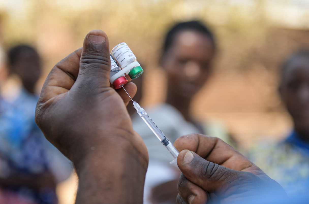 WHO phê duyệt vaccine sốt rét đầu tiên ở châu Phi