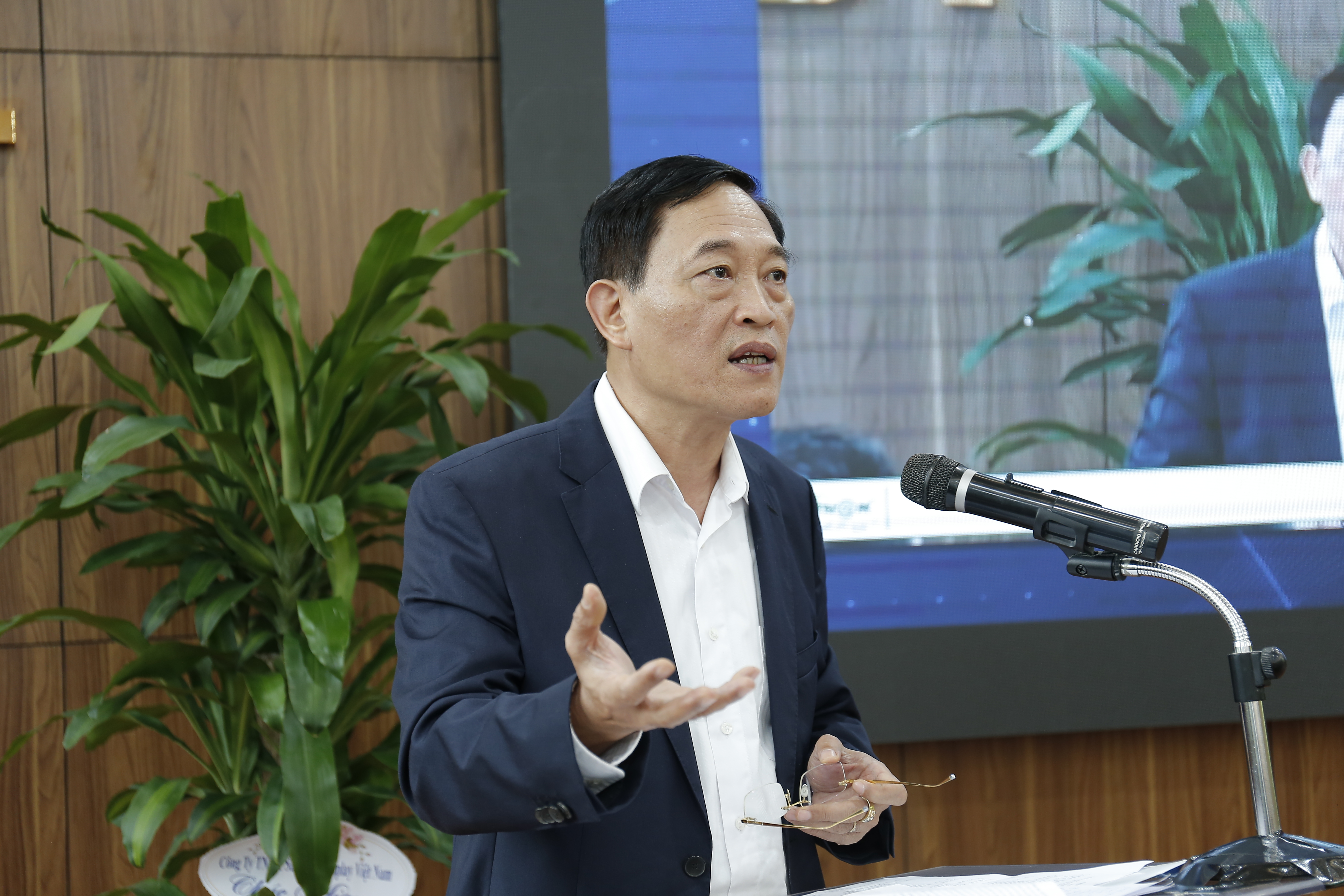 Thứ trưởng Bộ KH&CN Trần Văn Tùng phát biểu trong hội thảo. Ảnh: TA