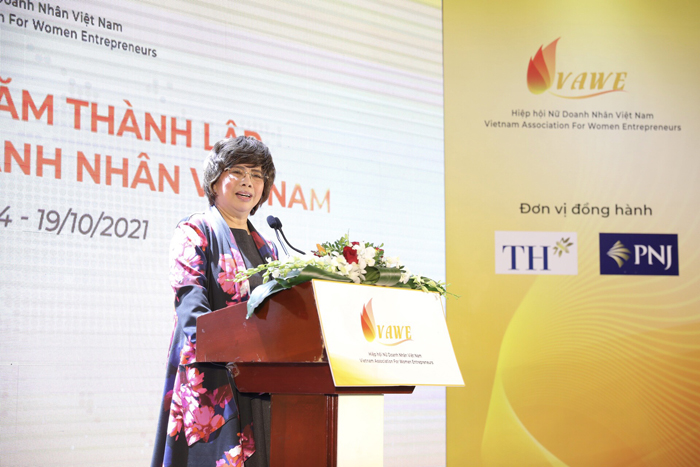 Bà Thái Hương - Chủ tịch Hội nữ doanh nhân Việt Nam. Nguồn: BTC