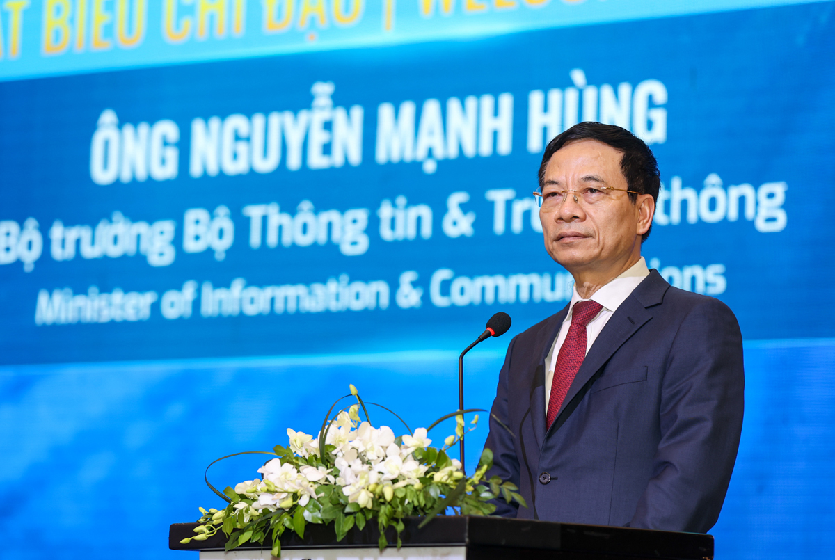 Bộ trưởng Bộ TT&TT Nguyễn Mạnh Hùng phát biểu. Nguồn: Vietnamnet. 