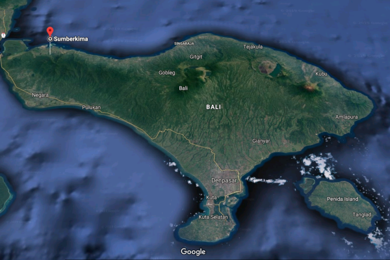 Vị trí của trại nuôi trai ngọc Sumberkima trên bản đồ. Nguồn: Google Earth.