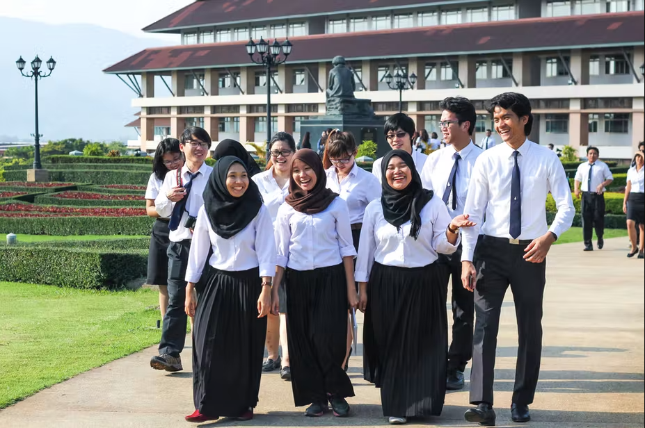 Các sinh viên Đông Nam Á trong chương trình trao đổi sinh viên tại một trường đại học ở Thái Lan. Ảnh: Shutterstock