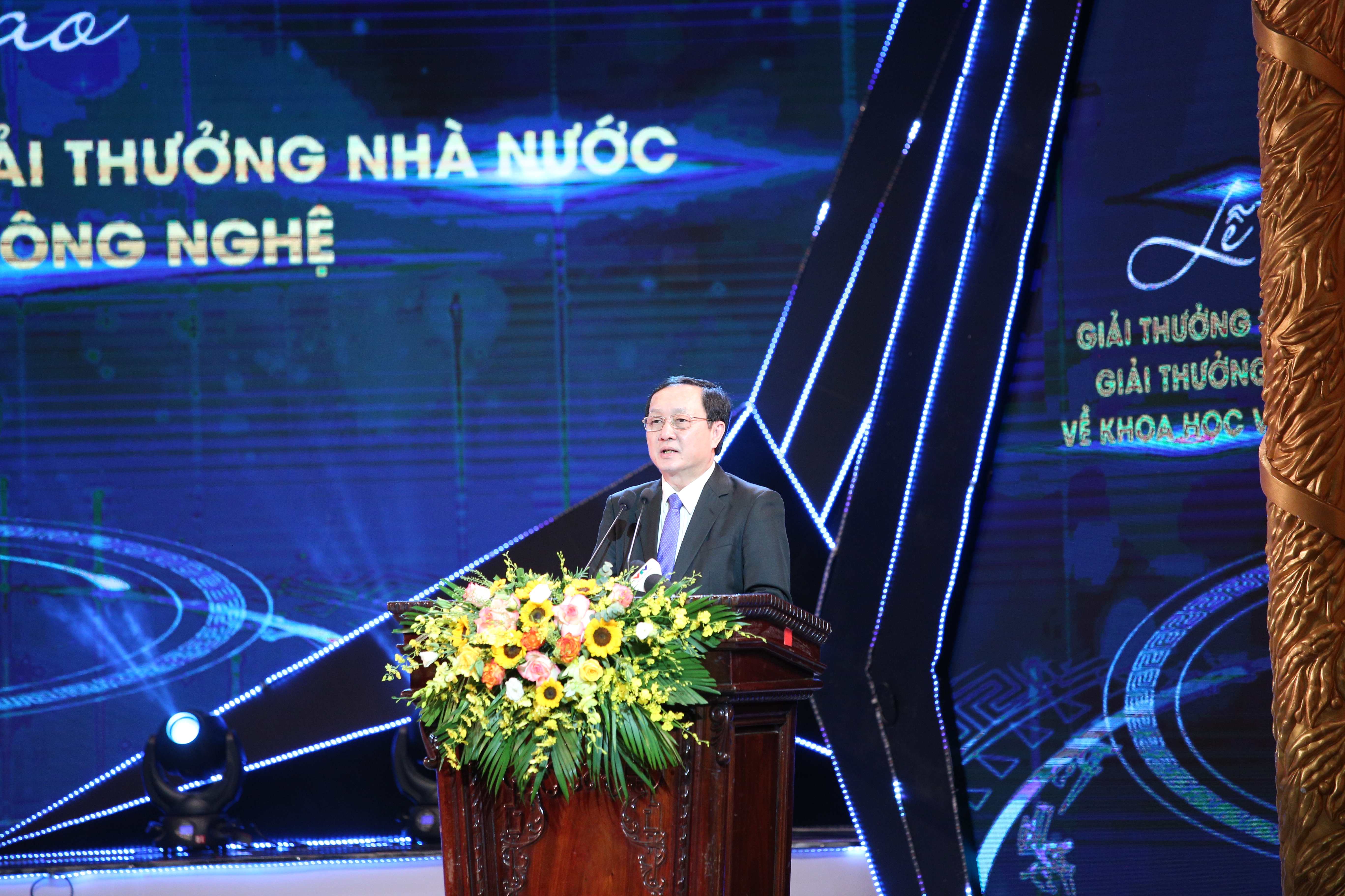 Bộ trưởng Bộ KH&CN Huỳnh Thành Đạt phát biểu trong lễ trao giải. Ảnh: TA
