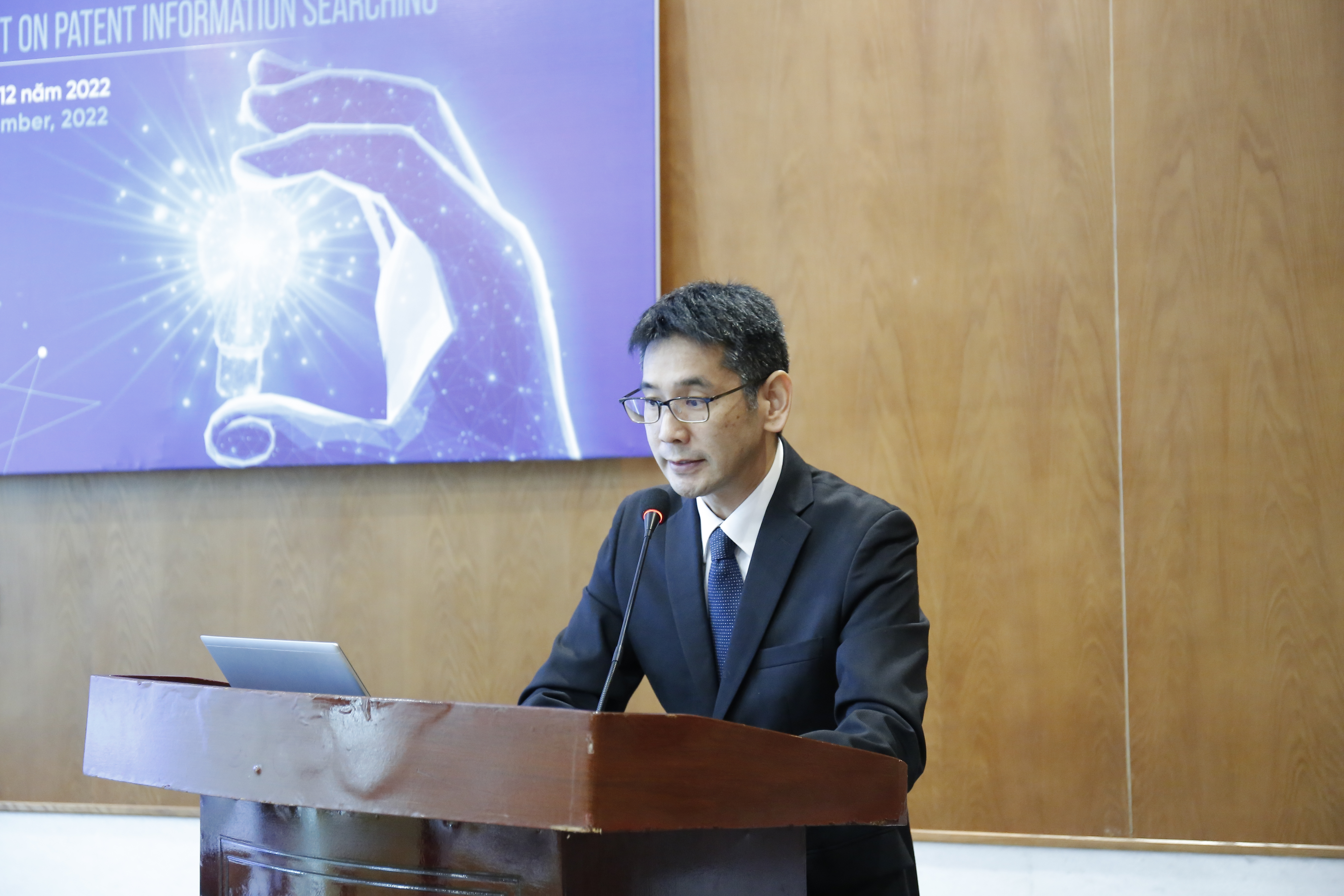 Ông Toru Furuichi, Tổng Giám đốc ERIA phát biểu trong hội thảo. Ảnh: TA