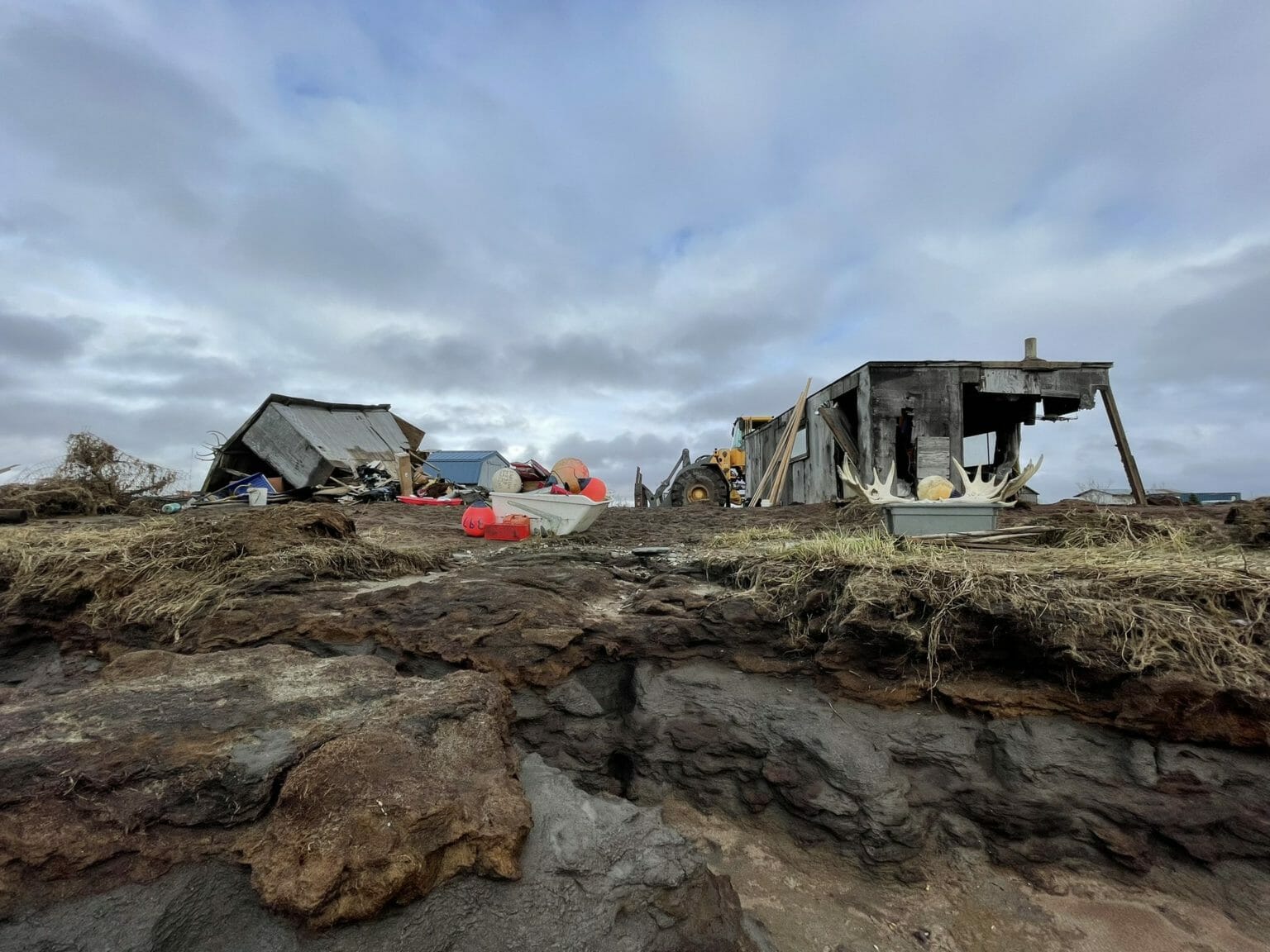 Cơn bão Mernok tàn phá Nome, Alaska vào tháng 9/2022. Ảnh:Jeremy Edwards/FEMA