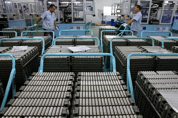 Một nhà máy sản xuất pin ở Thái Châu thuộc tỉnh Giang Tô, Trung Quốc. Ảnh: AP 
