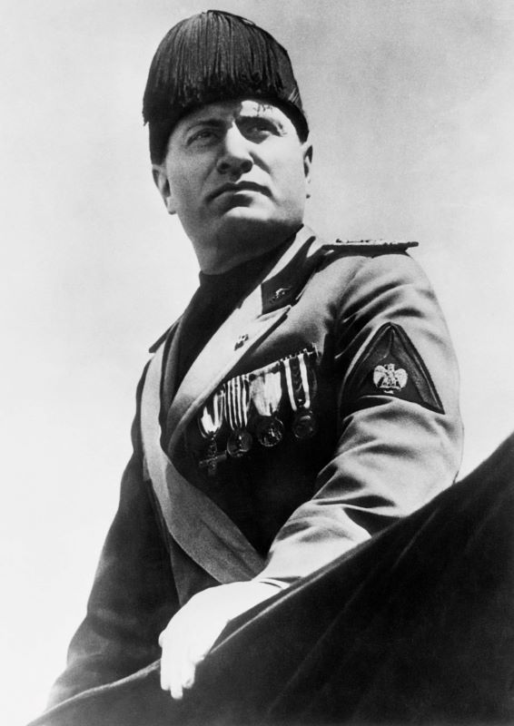 Mussolini từng nhiều lần nói: “Nước Ý sẽ không thể phục hưng vinh quang từ thời La Mã nếu ăn Pasta.”