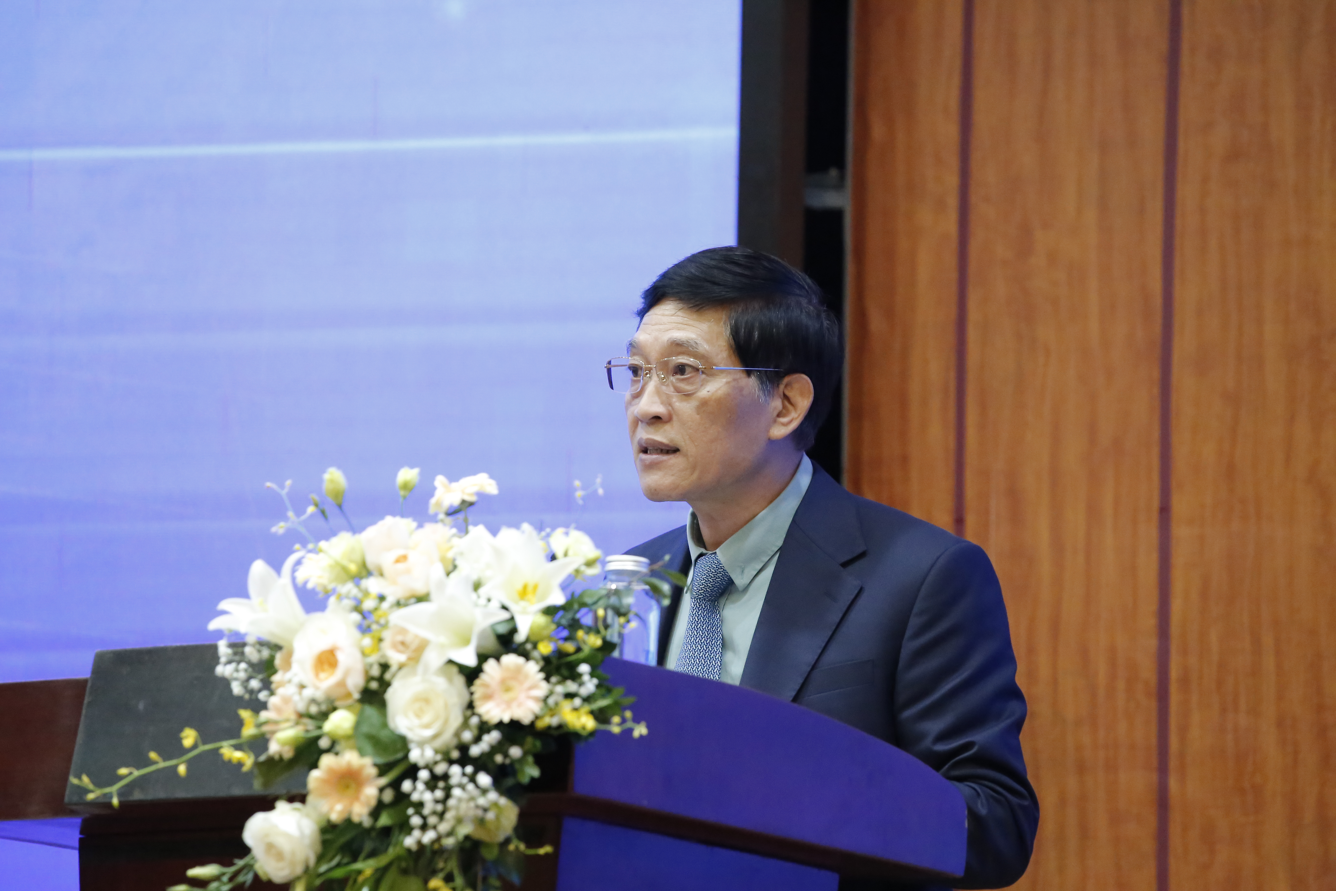 Thứ trưởng Bộ KH&CN Trần Văn Tùng phát biểu trong hội thảo. Ảnh: TA