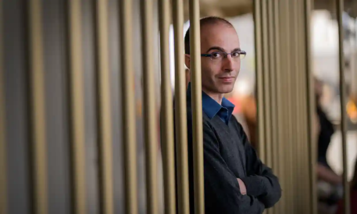 Yuval Noah Harari cho rằng nếu không biết ai là người thật thì lòng tin của chúng ta sẽ sụp đổ. Ảnh: Olivier Middendorp