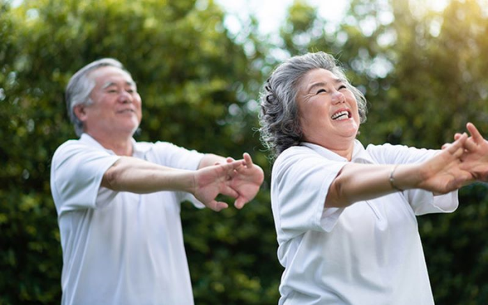 Tập thể dục thường xuyên cũng giúp chậm lão hóa. Nguồn: suckhoedoisong.vn