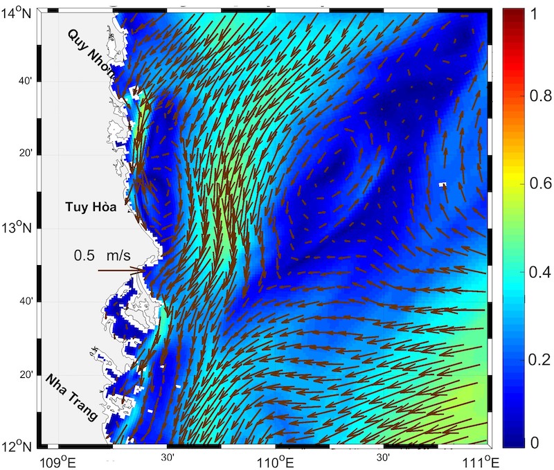 Hình ảnh mô hình hóa chế độ dòng chảy vào ngày 17/4 cho thấy cặp xoáy thuận - nghịch phía bắc mũi Varella và xoáy thuận phía nam mũi Varella