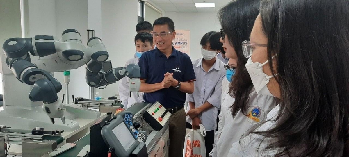 GS. Nguyễn Văn Hiếu, một trong hai nhà khoa học Việt Nam đứng top đầu trong lĩnh vực Khoa học Vật liệu thế giới.