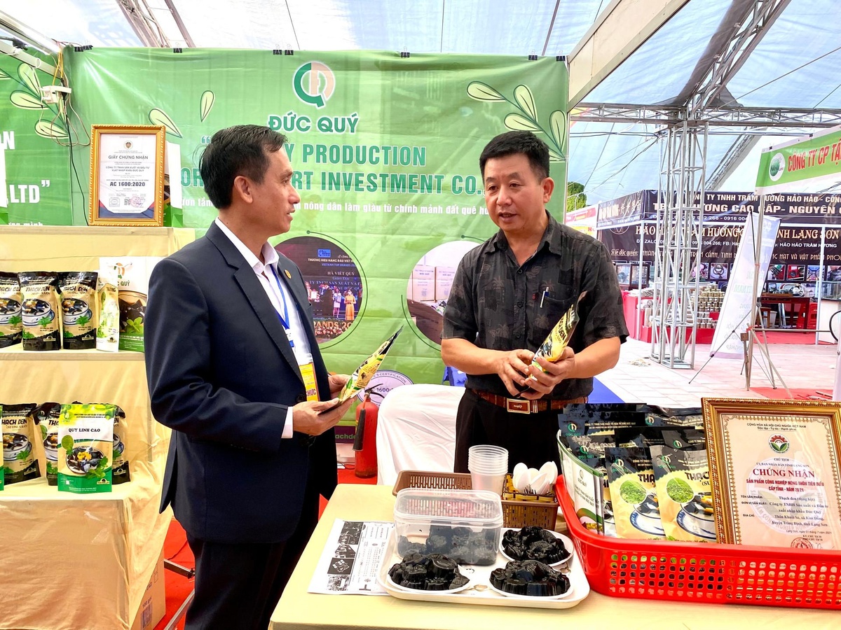 Thương hiệu thạch đen Lạng Sơn được bảo hộ nhãn hiệu tập thể là cơ hội để các doanh nghiệp xứ Lạng xuất khẩu sản phẩm. Nguồn: Dân Việt