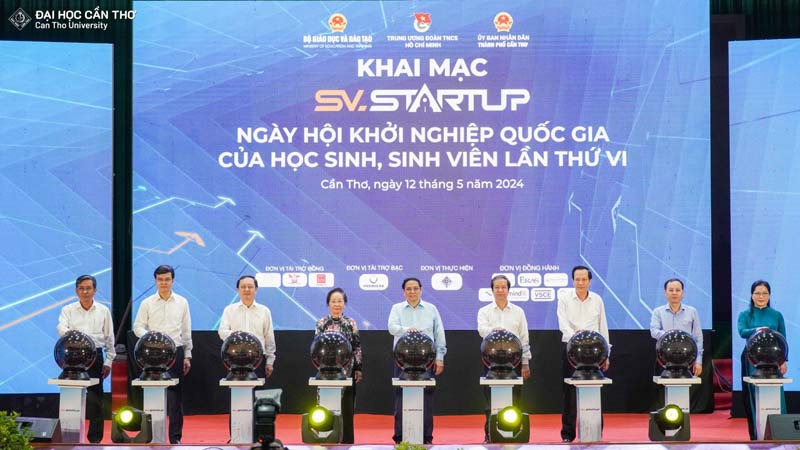 Thủ tướng Phạm Minh Chính tham gia nghi thức khai mạc Ngày hội Khởi nghiệp Quốc gia của học sinh, sinh viên lần thứ VI. Ảnh: BTC