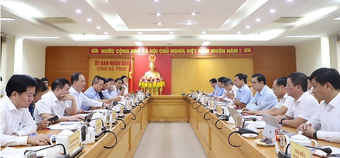 Toàn cảnh buổi làm việc tại Hà Tĩnh ngày 28/6. Ảnh: BHT