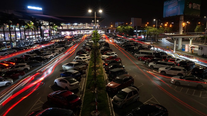 bãi đỗ xe sân bay Nội Bài tắt bớt đèn hưởng ứng Giờ Trái đất 2025. Ảnh: Noi Bai Airport