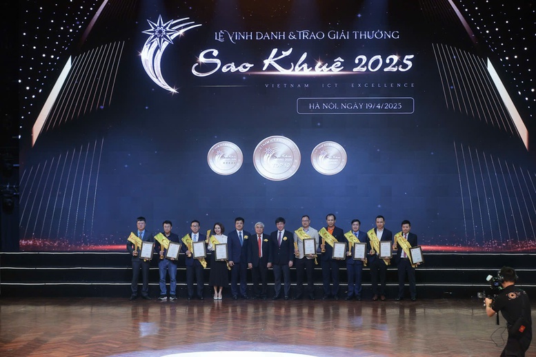 Lễ vinh danh và trao giải thưởng Sao Khuê 2025 cho 198 nền tảng, giải pháp số xuất sắc - Ảnh: VGP/HM