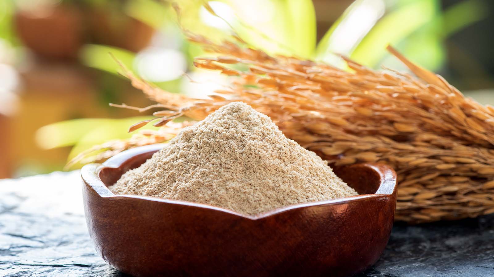 Cám gạo là phụ phẩm giá trị trong quá trình sản xuất lúa gạo. Nguồn: baochinhphu.vn 