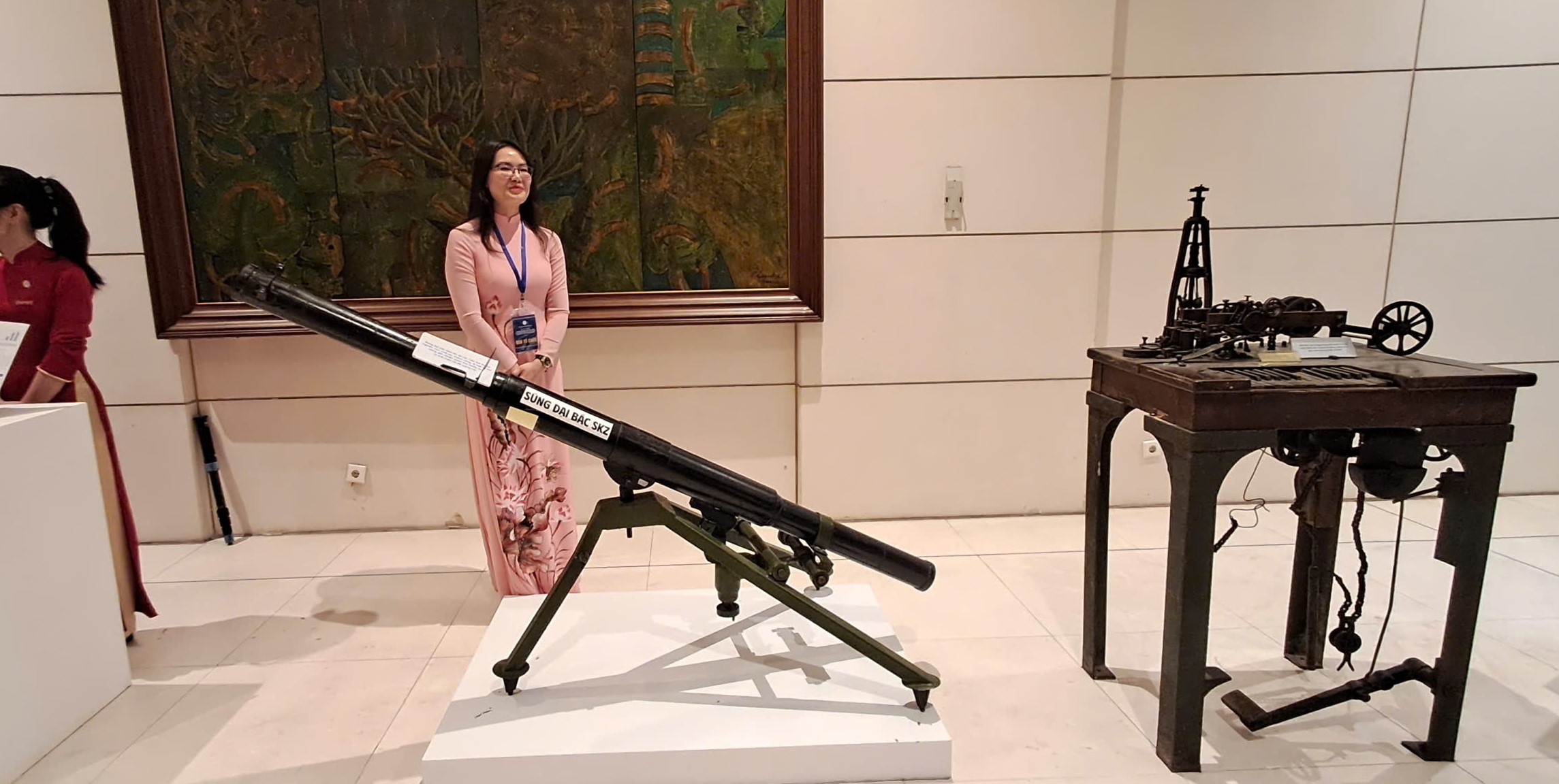 Súng đại bác SKZ do kỹ sư Trần Đại Nghĩa cải tiến tại chiến khu Việt Bắc năm 1946. Súng nặng 20 kg, đầu đạn lõm xuyên bê tông dày. Loại súng không giật này lần đầu xuất trận ở Phố Lu (Lào Cai, 1950), phá nhiều lô cốt địch. CÙng năm, tại chiến trường Nam Trung Bộ, trong một đêm, loại súng không giật này giúp quân đội loại bỏ 5 đồn giặc.