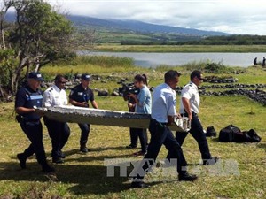Pháp xác nhận mảnh vỡ trên đảo Reunion là của máy bay MH370