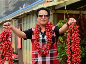 "Dị nhân" Trung Quốc ăn 2,5 kg ớt mỗi ngày