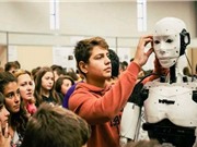 Thần đồng 15 tuổi chế robot bằng máy in 3D
