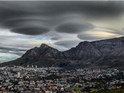 Mây hình UFO kỳ lạ lượn trên trời Nam Phi
