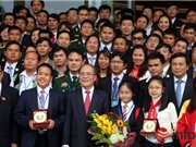 Chủ tịch Quốc hội Nguyễn Sinh Hùng gặp gỡ các tài năng trẻ VN