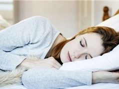 Nằm ngủ nghiêng bên nào để khỏe hơn?